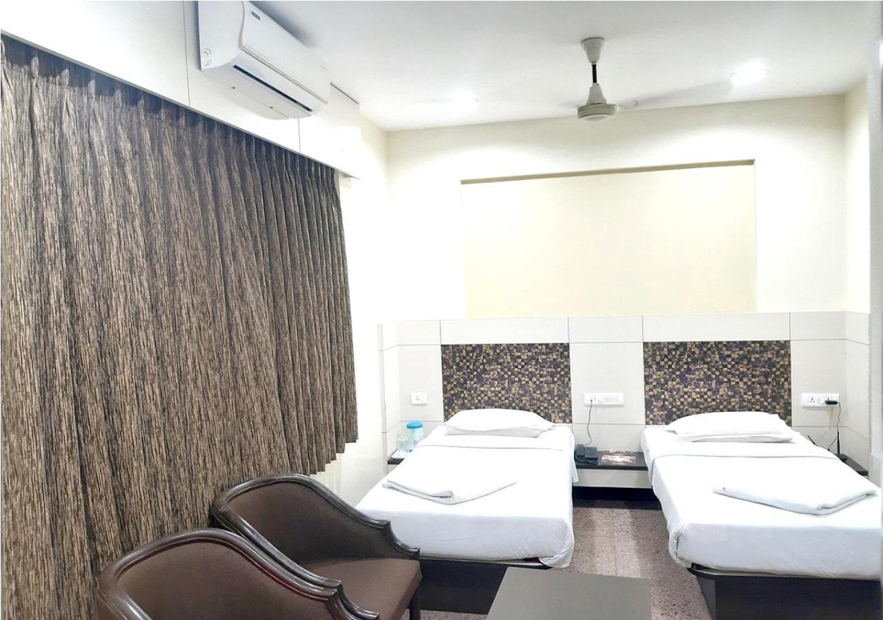 Hotel Adarsha Palace Belgaum Exterior photo